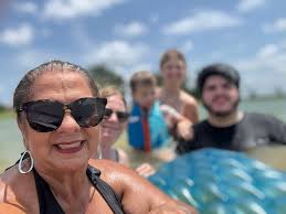 Can anyone un-blur this wedding photo please