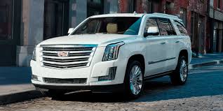 I just purchased 2000 chevy suburban from my daughter with 198,000 miles 5.3 vortec engine in 6/08. Chevy Suburban Vs Cadillac Escalade Full Size Suv Comparison