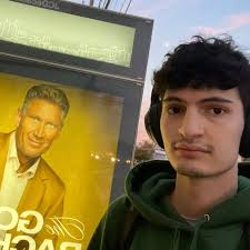 Just realized how similar this is to fimi guerrero's 'BLACK' cover art :o