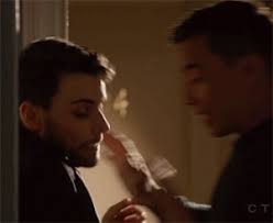 Mata asesinato como defender a un asesino GIF