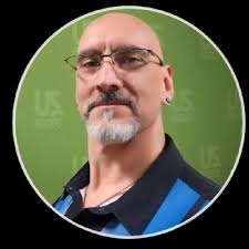 I'm celebrating 8 months with US Foods by sharing my new profile picture.  Spiffy new US Foods chef jacket included! It's been a tremendous few  months, getting to know our incredible Mighty