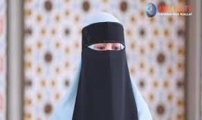 Saya mempunyai seorang kekasih seorang muslim umur 26 tahun, sudah bercerai, mempunyai anak 1. Mualaf Lasmaria Seberat Apapun Ujian Saya Mau Masuk Islam Republika Online