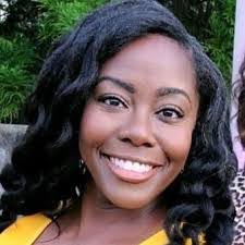 Jackie Oaks's Instagram, Twitter & Facebook