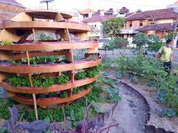 3 cara berkebun di atap rumah untuk memaksimalkan rumah minimalis. Menghidupkan Kebun Kolektif Di Tengah Pageblug Mongabay Co Id Mongabay Co Id