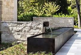 Terrassengestaltung Mit Einem Brunnen Google Search Wasserspiel Garten Moderne Landschaftsgestaltung Landschaftsdesign