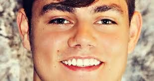 Angela Kleckner's Instagram, Twitter & Facebook