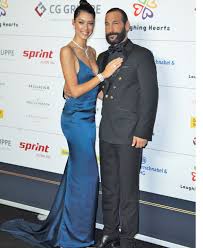 Mit seiner tanzpartnerin tatjana kuschill war er von 2006 bis 2010. Diese Stars Haben Sich In Ihre Tanzer Verliebt