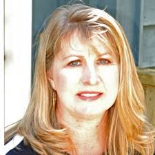 Melody Gage's Instagram, Twitter & Facebook