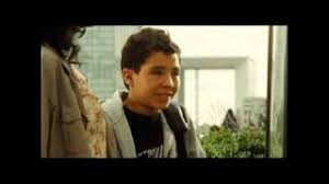 Là, il est confié à sa tante djamila, qu'il rencontre pour la première fois, et à son mari, stanislas de chazelle, héritier d'une vieille famille française extrêmement rigide sur les bonnes manières. Regarder Neuilly Sa Mere En Streaming Complet