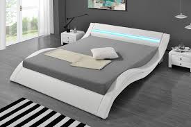Ourhouseofmodesty letti / testata letto ecopelle tantissimi modelli di letti moderni, con contenitore, imbottiti, in ferro battuto, con baldacchino oppure a scomparsa di altissima qualità. Letto Di Design Led Colore Bianco Hypnia Letto Con Led Telecomando Fornito In Dotazione