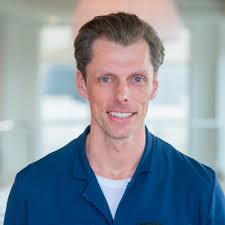 Eric Tarr's Instagram, Twitter & Facebook