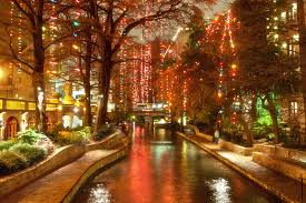 The earlier you shop at holiday lights & magic, the more you'll save! Best Christmas Lights In Texas And The Southwest Travelingmom