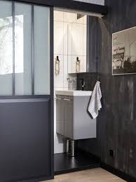 Oui, vous pouvez faire une porte en mdf, tout dépend des dimensions, de l'épaisseur, et il vaut mieux que ce soit dans une ambiance sèche. Tout Savoir Sur Les Verrieres Leroy Merlin Avis Prix Installation Photos Verriere Leroy Merlin Porte Coulissante Atelier Porte Coulissante