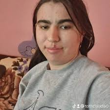 Claudia Toth (@claudia.toth.338) • Threads, Say more