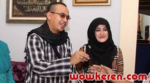 Pertama kali melalui akun youtube keluarga the hermansyah, wanita yang akrab disapa umi pipik ini menyebut dirinya mengidap tumor getah bening. Umi Pipik Dan Sunu Eks Matta Diisukan Nikah Netter Ingatkan Lagi Soal Isu Poligami Mendiang Uje