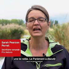 Signez maintenant le referendum contre la mauvaise Loi sur la chasse! C’est  important pour continuer de protéger les animaux en Suisse, dit Sarah  Pearson Perret, secrétaire romande Pro Natura. ...