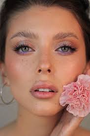 Bridal Makeup Trends For 2021 Wedding Forward Glitter Makeup Looks Peach Makeup Look Princess Makeup
