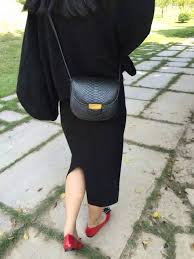 Celine Small Trotteur Shoulder Carmin Lizard Python Bag 77245 Size 19x6x17cm 950c13 Whatsapp 8615503787453