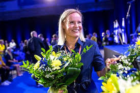 Hän sai puheenjohtajavaalissa 774 ääntä. Xqniplhxzr1bcm