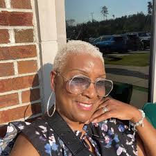 Show the cart you use if you don't have counter space. My 2nd baby ninja  need a home.lol