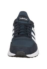 Die kleinen details der adidas fußballschuhe für herren sind es, die darüber entscheiden, wer nach einem packenden zweikampf in den ballbesitz geht und die schönsten tore schießt. Adidas Performance Adidas Performance Run 602 2 0 Sneaker Herren Sneaker Low Crew Navy Blau Zalando De