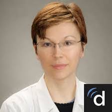 Martha Paradis's Instagram, Twitter & Facebook