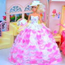 Pokoknya bonekanya bagus bagus deh. Gambar Wallpaper Barbie Puppe Kleid Kleid Barbie Kleidung 631082 Wallpaperuse