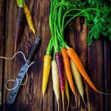 It Is Time To Put Carrot On Your Face Fruits Et Legumes Manger Sainement Et Carotte