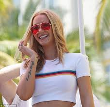 Of course, iggy azalea isn't one of them. Iggy Azalea Shows Off Her Sleeve Tattoo For The First Time At Gq Men Of The Year Awards Daily Mail Online