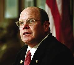 Saunders won't run for mayor; will seek re-election to council instead