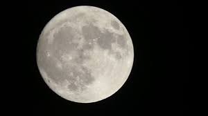 E vorba de luna plina, cu luna in varsator si soarele in leu, la gradul 4:45, fiind implicate nodurile lunare si in special nodul sud. Eclipsa Totala De Luna 27 07 2019 Total Lunar Eclipse 27 07 2019 Eclipsa Totala De Luna 2018 Youtube