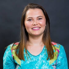 🎉✨ 𝐿𝑎 𝑚𝑢𝑙𝑡̗𝑖 𝑎𝑛𝑖, 𝐷𝑟. 𝐺𝑎𝑏𝑟𝑖𝑒𝑙𝑎 𝑃𝑎𝑠𝑐𝑎𝑙𝑒! 🎂💖 ☀️  Astăzi o sărbătorim pe Dr. Gabriela Pascale, un medic dedicat și un om cu  adevărat special, care face parte din echipa DENT ESTET