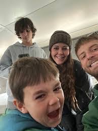 Raquel Potts's Instagram, Twitter & Facebook