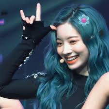 Twice Kim Dahyun Blue Hair Icon Kpop Aesthetic Blue Green Hair Hair Icon Turquoise Hair Color