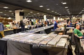 For over 40 years saint louis sports has brought you the finest memorabilia and autograph show in the midwest. Sports Legends And Collectors Converge At Philadelphia Sports Memorabilia Show Independentphilly Com