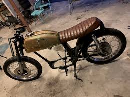 What the honda pcx electric lacks in power and speed, it makes up for in comfort, mobility, and control. This Electric Cafe Racer Was A Honda Cb200 Before The Ev Engine Swap