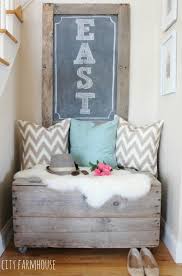 My Little Nook Gets A Makeover Using My Favorite Spoonflower Fabric Idees Pour La Maison Deco Maison Idee Deco