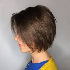 An der stirnpartie einen ca. 50 Elegante Kurze Bob Frisuren Und Frisuren Mit Pony