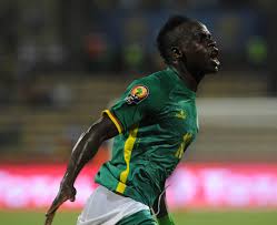 Akibat kejadian itu, wasit kemudian menunjuk titik penalti. Burkina Faso Vs Senegal