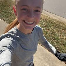 Merry Christmas and Happy Holidays from @wol_triangle !! 🎄❄️🎁❤️💚,  Shoutout to all the kids and families running in the cold although the cold  never bothers us ❄️ track season is just around the ...