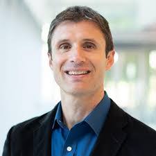 Richard Eid's Instagram, Twitter & Facebook