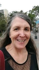 Amanda del Villar recorre Lima a pie.