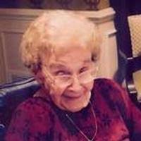 Alexis Pyle's Instagram, Twitter & Facebook