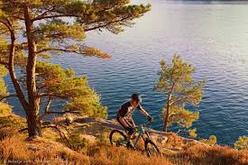 Sunset Over Lake Delsjon Gothenburg Sweden Rider Leo Ranta Hillside Cycling Photo Natasja Jovic Hillside Cycling Mtb