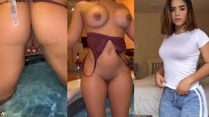 Caomi completamente desnuda xxx