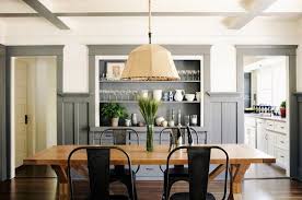 Inside A California Craftsman With A Fresh Perspective Bungalow Dining Room Craftsman Dining Room Craftsman Interior