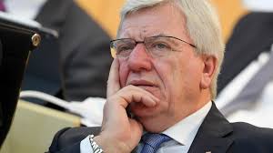 In jedem fall wolle das land den präsenzunterricht so weit wie. Hessen Der Schmerzlich Vermisste Ministerprasident Politik Sz De
