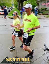 The Sentinel: Devin Allbaugh wins Illinois Half Marathon; Complete 2024  race results and photos inside