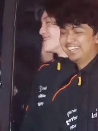 Scarlett Astrid's Stunning Style Showcase