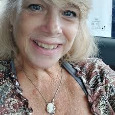 Debbie Anne Burgess (@bakeryinabus) • Instagram photos and videos